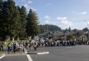 Protestantes marchan por Arcata el 23 de enero